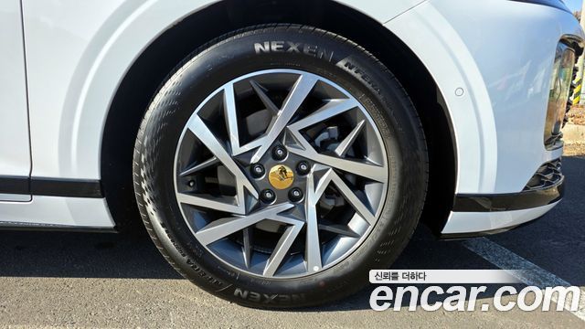 Hyundai Grandeur GN7 2,5 Gasoline 2WD Calligraphy - фото 4