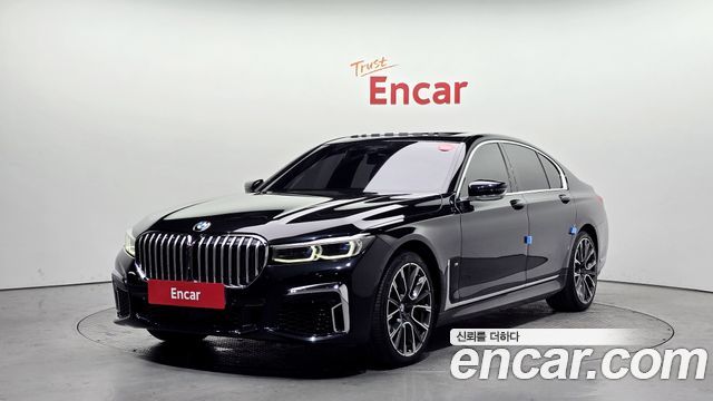 BMW 7 Series G11 730d xDrive M Sport - фото 0