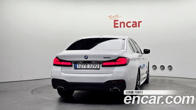 BMW 5 Series G30 530i M Sport Package - фото 3