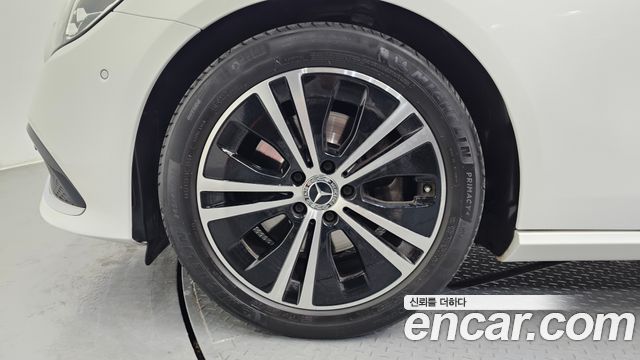 Mercedes-Benz E-Class W213 E250 Avantgarde - фото 4