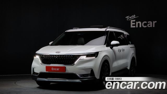 Kia Carnival 4-го поколения 9-Seater Signature - фото 0