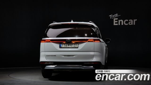 Kia Carnival 4-го поколения 9-Seater Signature - фото 3