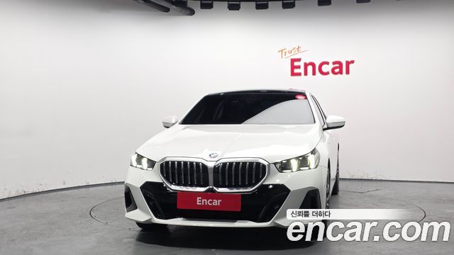 BMW 5 Series G60 520i M Sport - фото 2