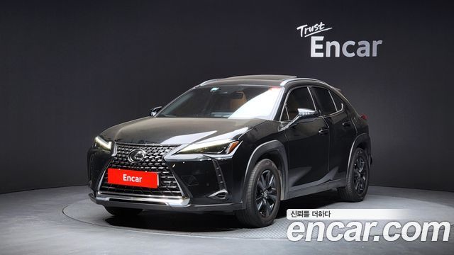 Lexus UX 250h 2.0 2WD - фото 0