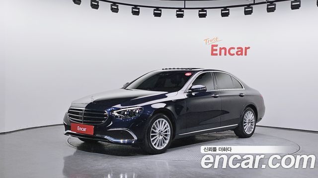Mercedes-Benz E-Class W213 E250 Exclusive - фото 0