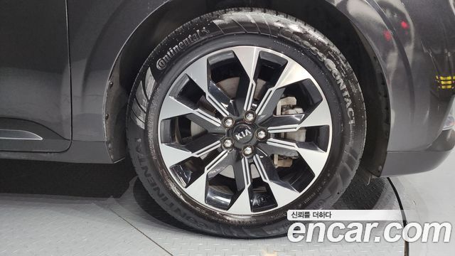 Kia Carnival 4-го поколения Gasoline 7-Seater Signature - фото 4