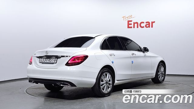 Mercedes-Benz C-Class W205 C200 Avantgarde - фото 1