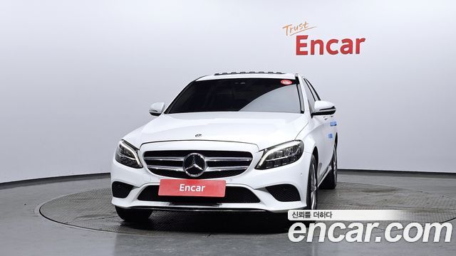 Mercedes-Benz C-Class W205 C200 Avantgarde - фото 2
