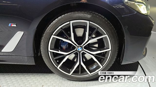 BMW 5 Series G30 530i M Sport Package - фото 4