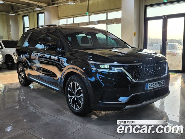Kia Carnival 4-го поколения 9-Seater Noblesse - фото 1
