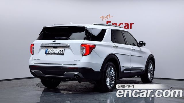 Ford Explorer 6-го поколения 2.3 LimIted 4WD - фото 1