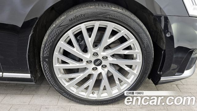 Audi A8 D5 55 TFSI Quattro LWB - фото 4