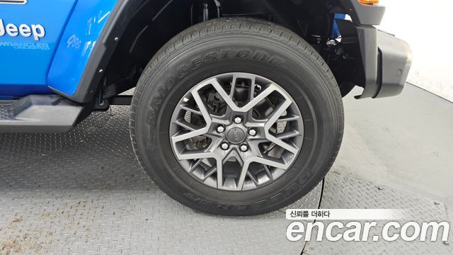 Jeep Wrangler JL 2.0 Overland Power Top 4Door 4xe - фото 4