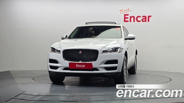 Jaguar F-PACE 20d Portfolio - фото 2