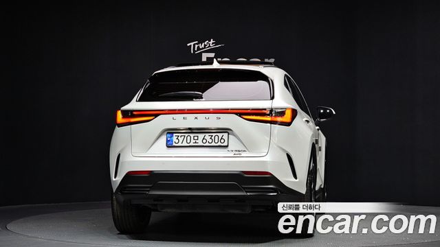 Lexus NX 350h 2-го поколения Luxury - фото 3