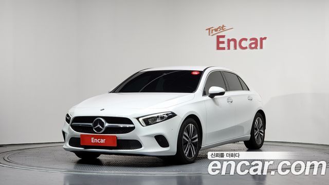 Mercedes-Benz A-Class W177 A220 Hatchback - фото 0