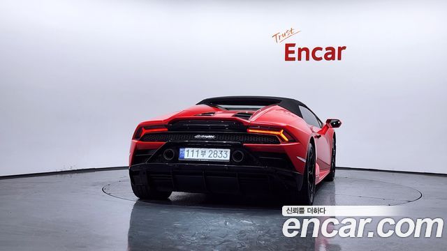Lamborghini Huracan LP640-4 EVO Spyder - фото 3