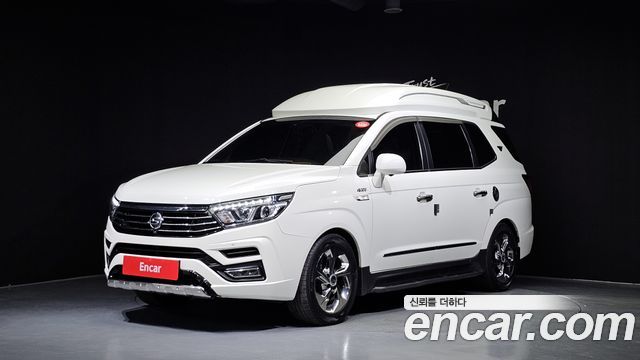 SsangYong Korando Turismo 4WD Chateau 9-seater High-Limousine - фото 0