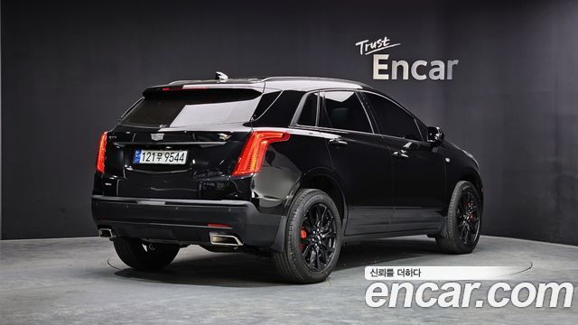Cadillac XT5 3.6 Premium AWD - фото 1