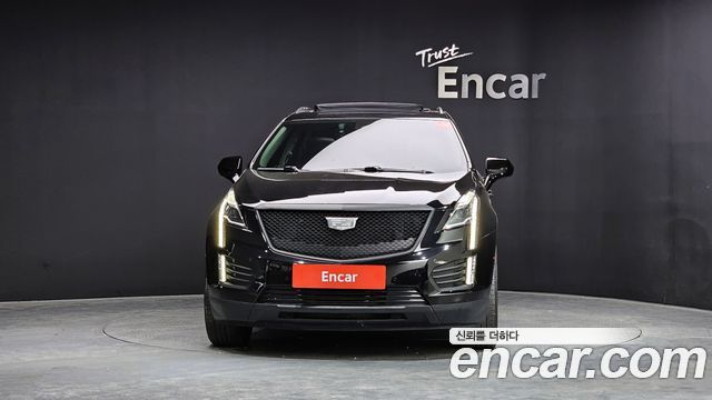 Cadillac XT5 3.6 Premium AWD - фото 2