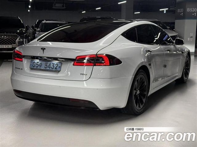 Tesla Model S 75D - фото 3