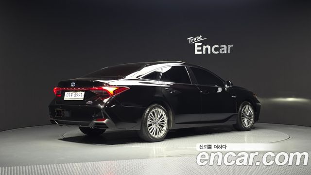 Toyota Avalon 5-го поколения 2.5 Hybrid - фото 1