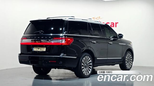 Lincoln Navigator 4-го поколения 3.5L - фото 1