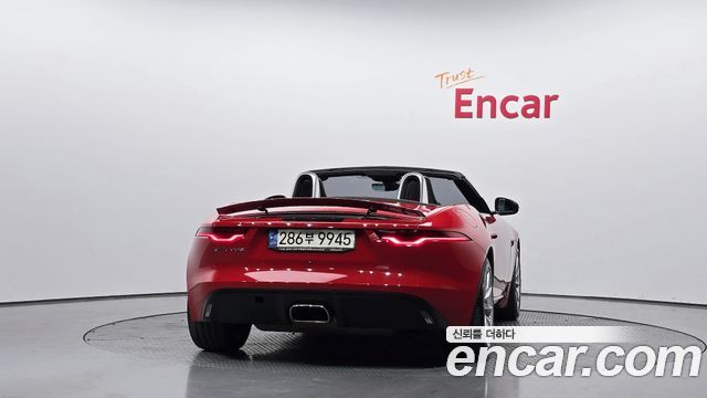 Jaguar F-TYPE P300 Convertible X152 - фото 3