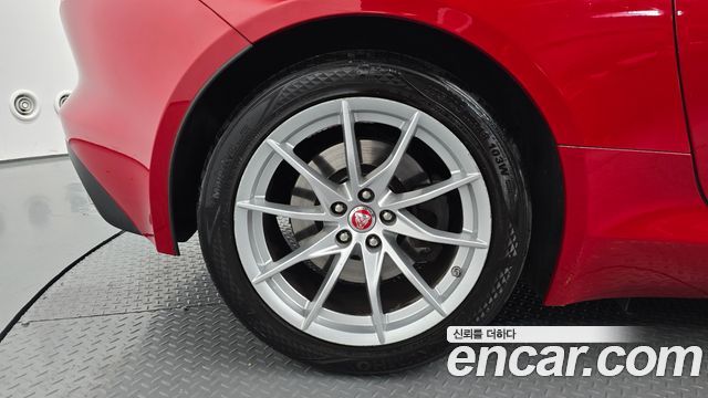 Jaguar F-TYPE P300 Convertible X152 - фото 4