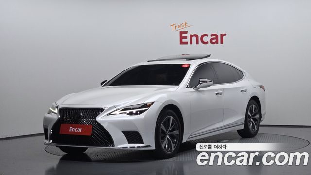 Lexus LS 500 3.5 Supreme AWD - фото 0
