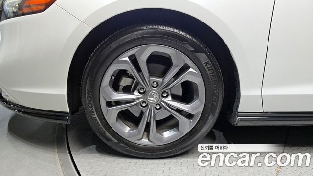 Honda Accord 11-го поколения 1.5 Turbo - фото 4