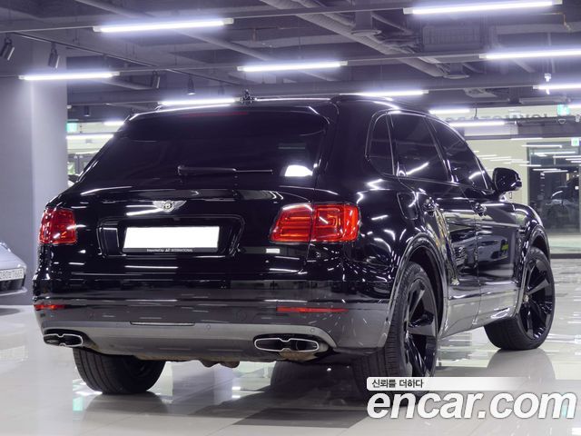 Bentley Bentayga 3.0 Plug-in HEV - фото 2