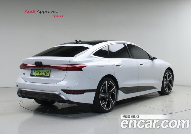 Audi A6 e-Tron Performance S line - фото 1