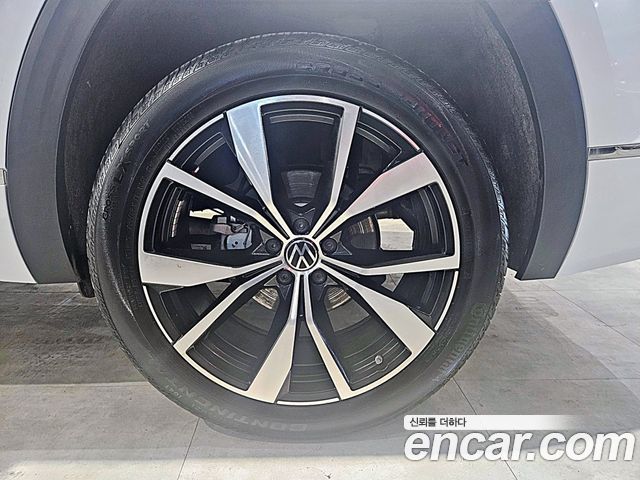 Volkswagen Atlas 2.0 TSI R-LINE 7-Seater - фото 4