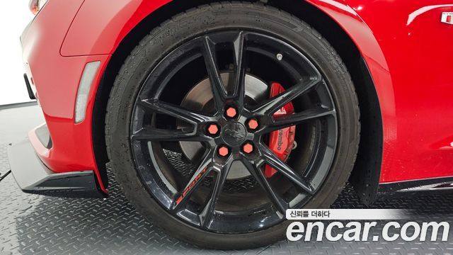 Chevrolet (GM Daewoo) Camaro New SS 6.2 V8 Volcano Red - фото 4