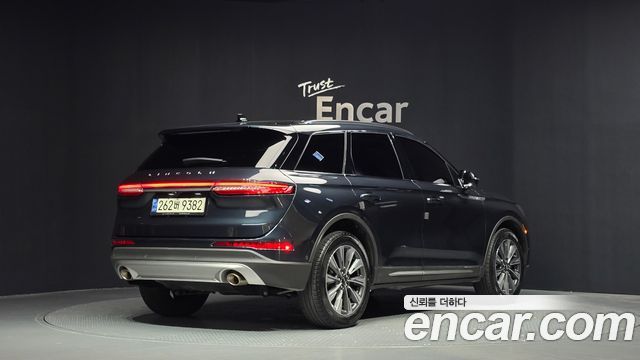 Lincoln Corsair 2.0 Reserve AWD - фото 1