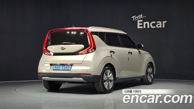 Kia Soul Booster EV Noblesse - фото 1