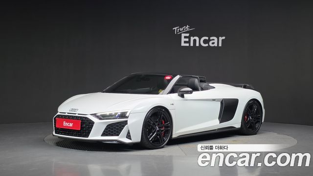Audi R8 5.2 V10 Performance Spyder - фото 0