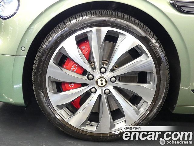 Bentley Flying Spur 3-го поколения 4.0 - фото 4