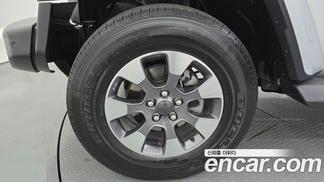 Jeep Wrangler JL 2.0 Overland Power Top 4Door - фото 4
