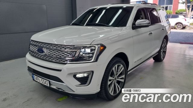 Ford Expedition Platinum 4WD 7Seater - фото 0