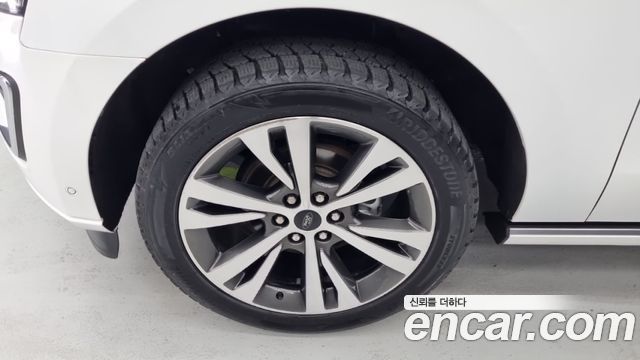 Ford Expedition Platinum 4WD 7Seater - фото 4