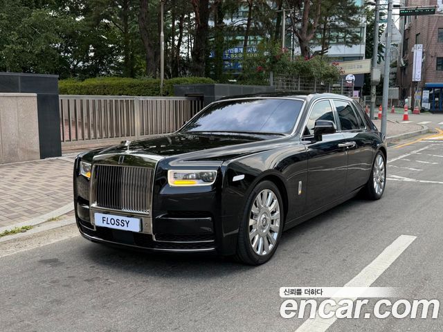 Rolls-Royce Phantom 6.7 V12 - фото 0
