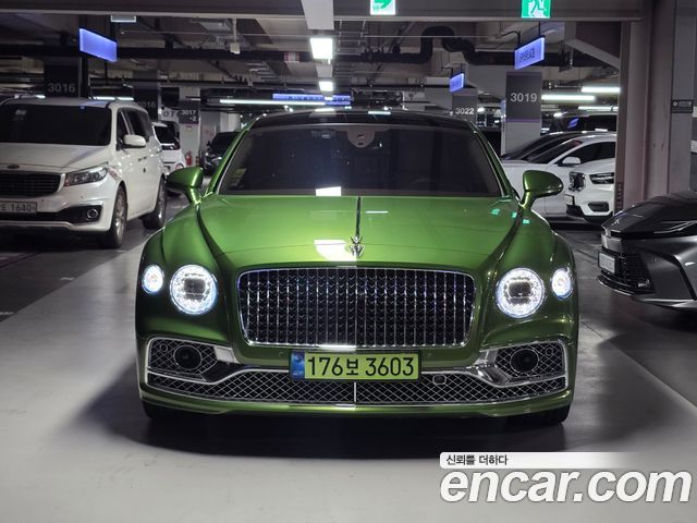 Bentley Flying Spur 3-го поколения 4.0 - фото 1