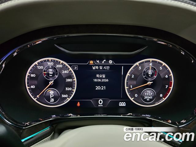 Bentley Flying Spur 3-го поколения 4.0 - фото 4