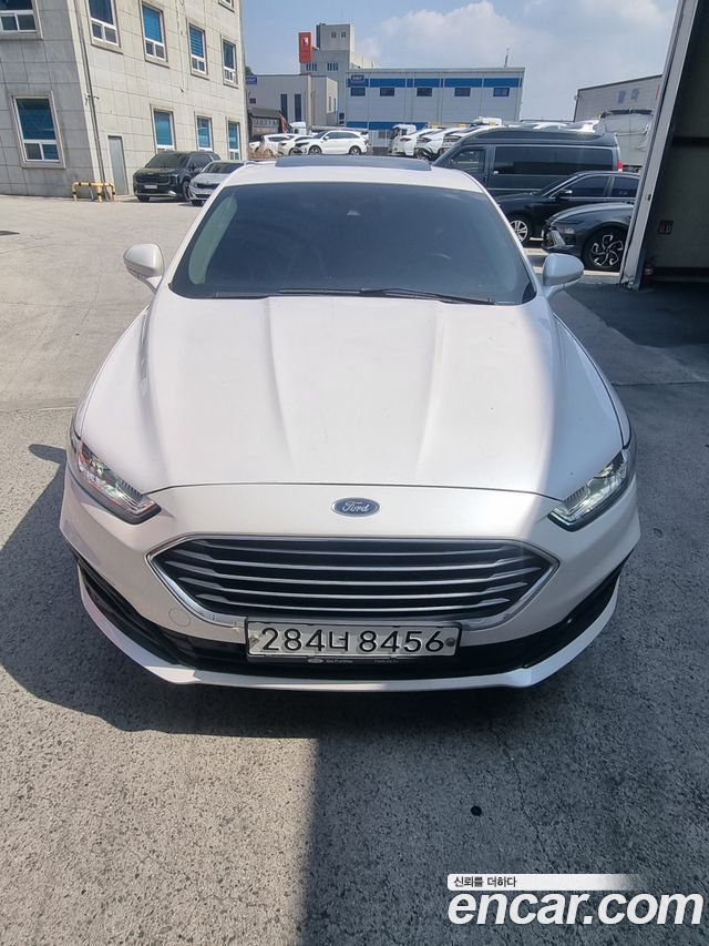Ford Mondeo 4-го поколения 2.0 Trend - фото 0