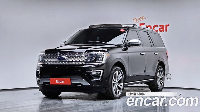 Ford Expedition Platinum 4WD 7Seater - фото 0