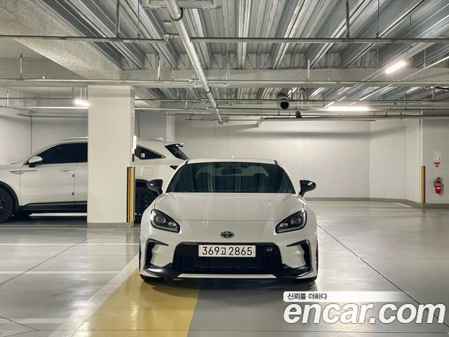 Toyota 86 GR86 2.4 Premium - фото 0