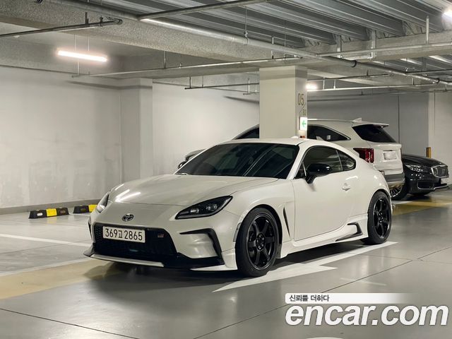 Toyota 86 GR86 2.4 Premium - фото 1