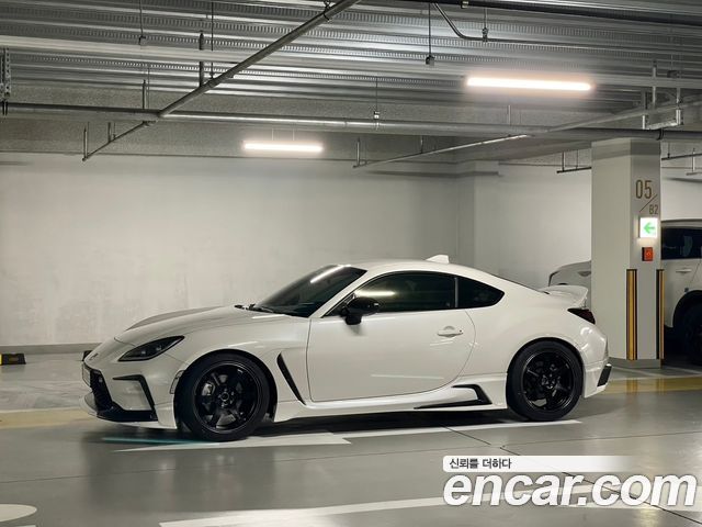 Toyota 86 GR86 2.4 Premium - фото 2